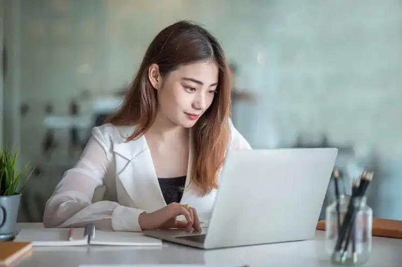 叶子人型工坊有限公司轮播图3